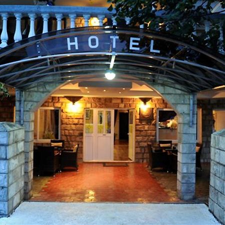 Hotel Evropa Podgorica Exterior photo