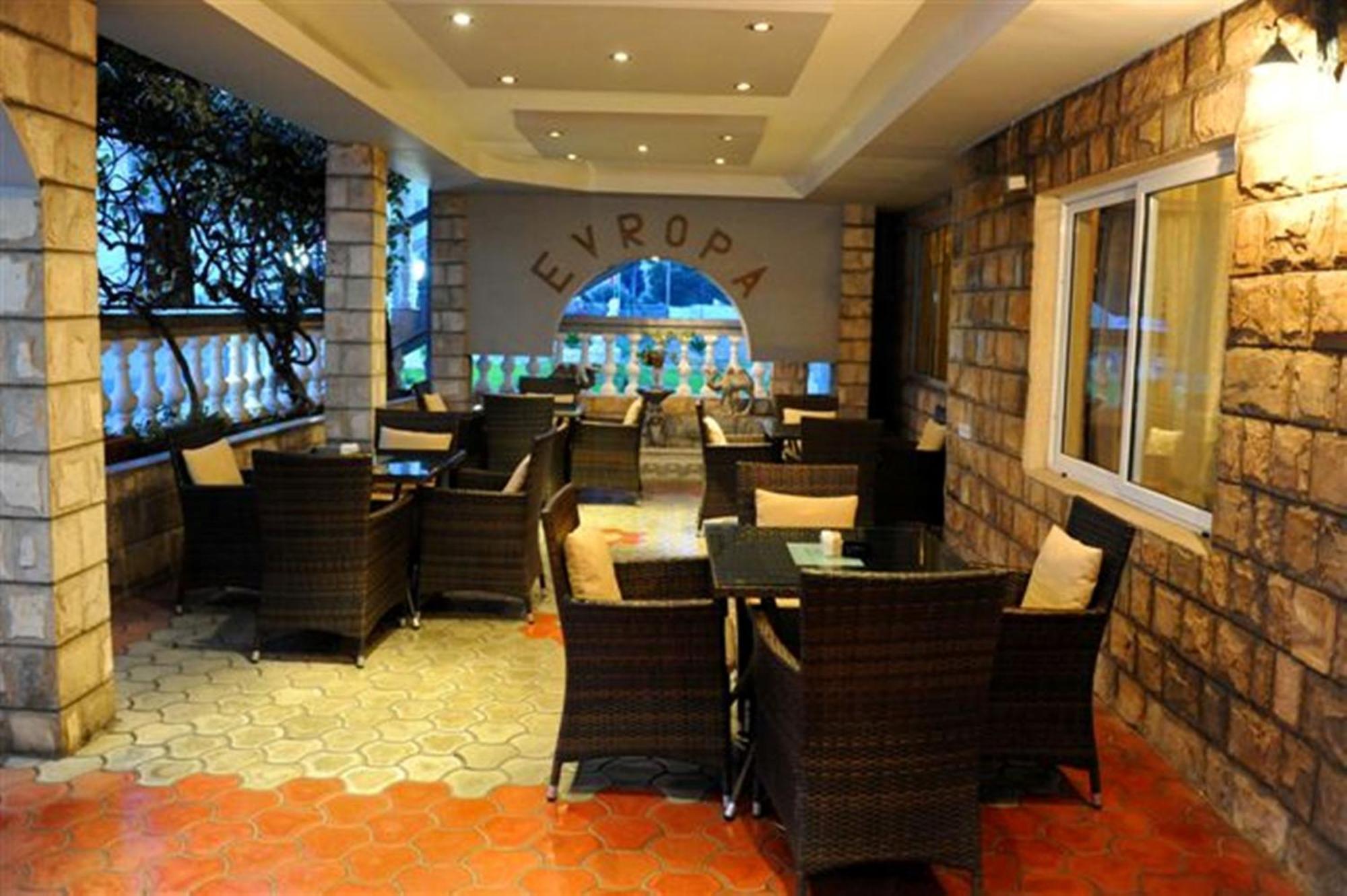 Hotel Evropa Podgorica Exterior photo