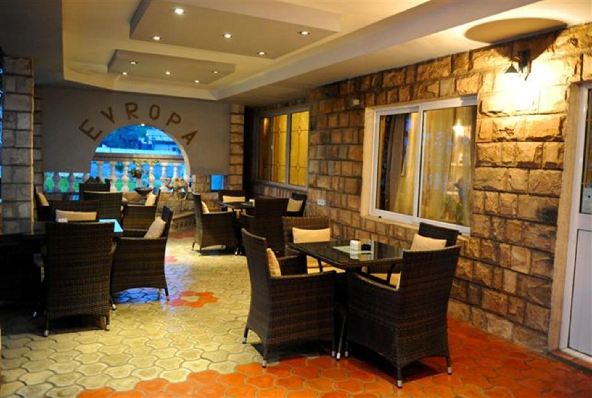 Hotel Evropa Podgorica Exterior photo