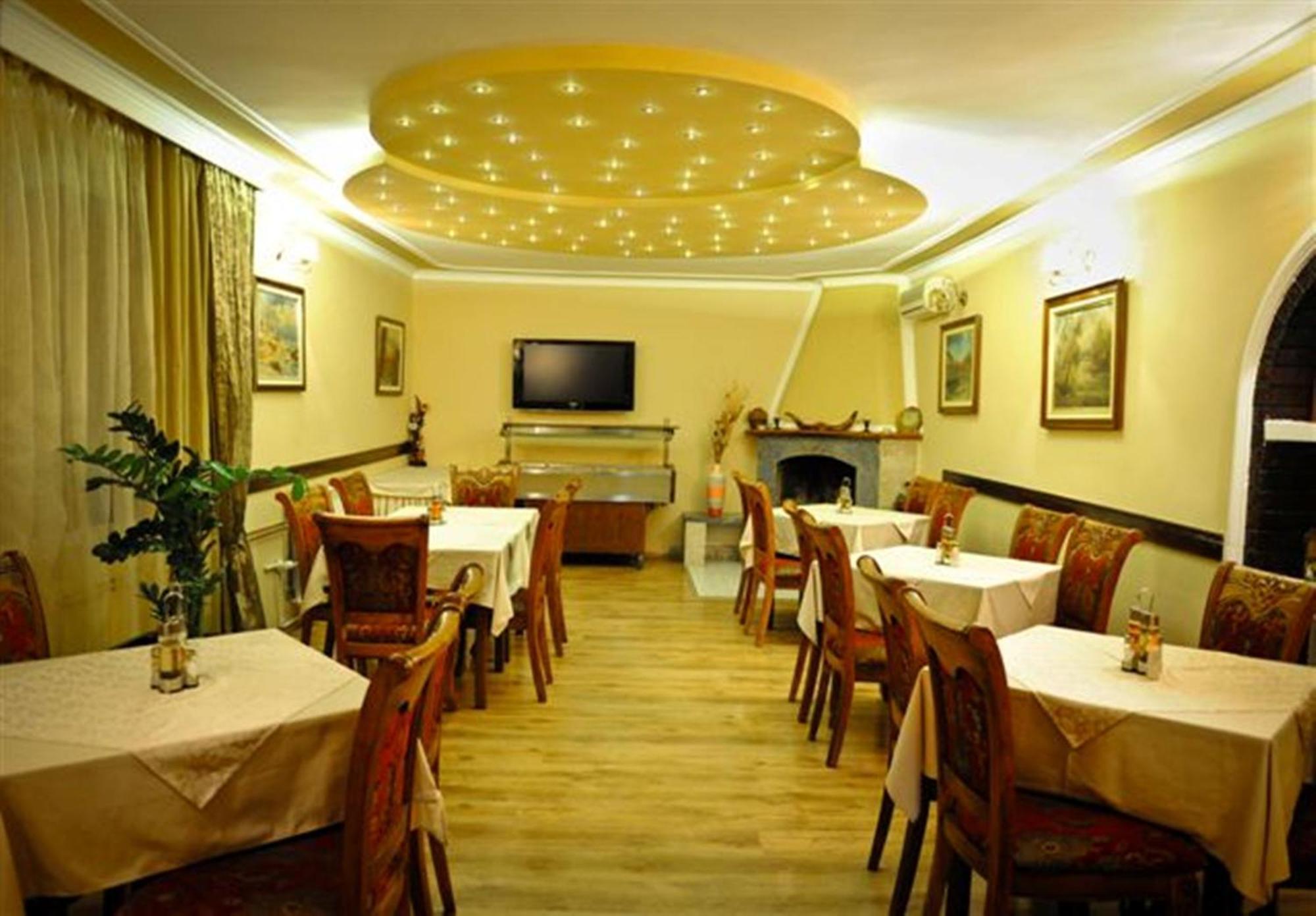 Hotel Evropa Podgorica Exterior photo