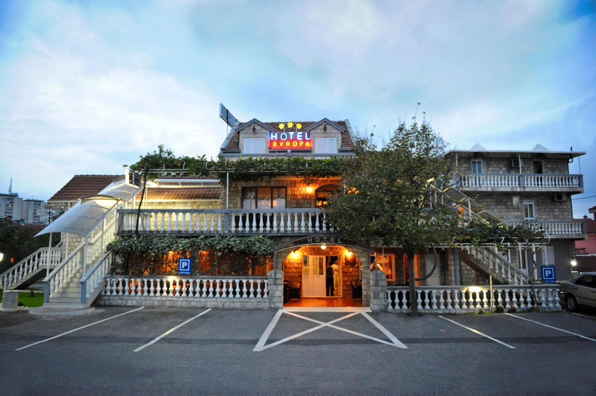 Hotel Evropa Podgorica Exterior photo
