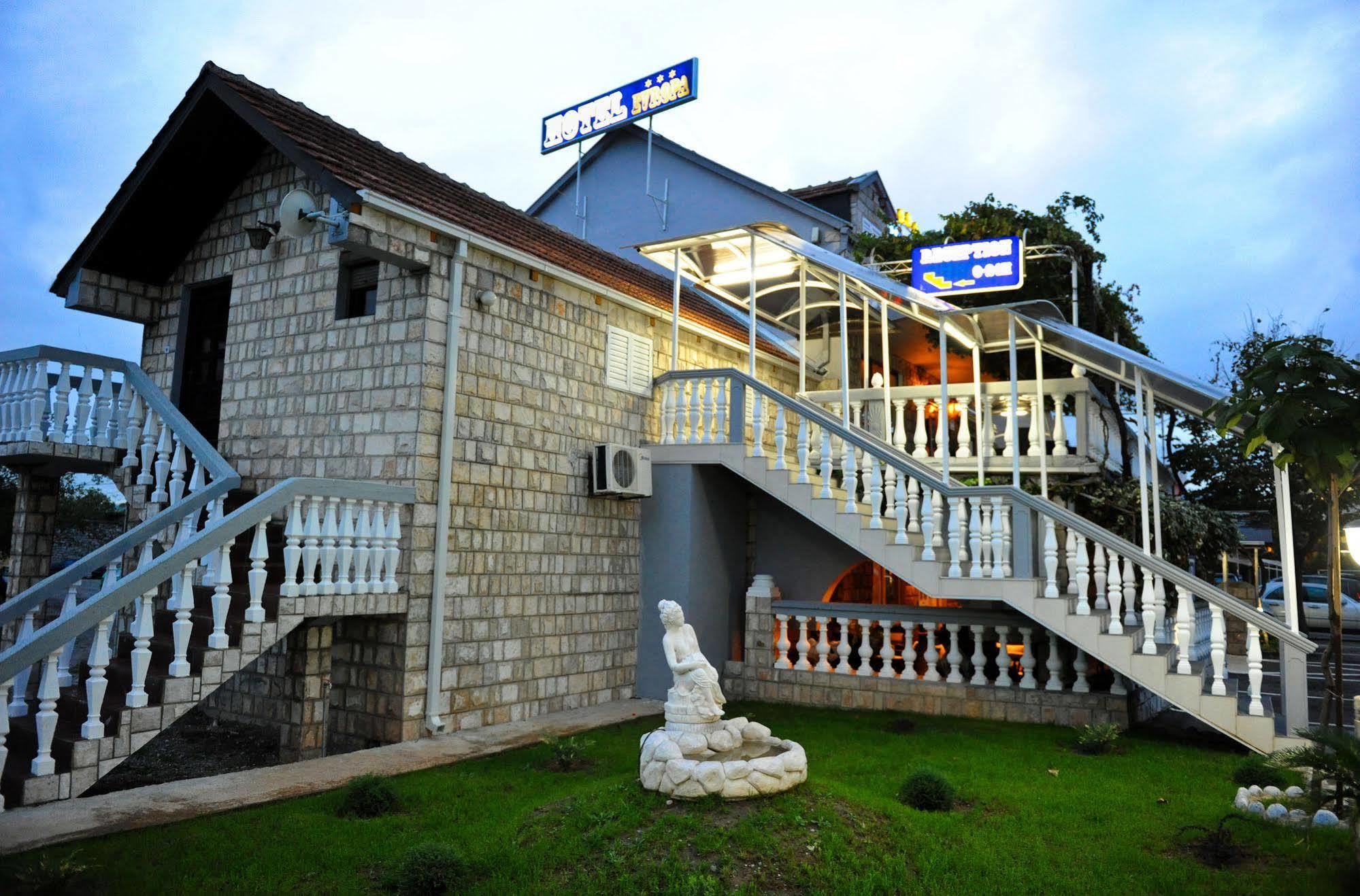 Hotel Evropa Podgorica Exterior photo